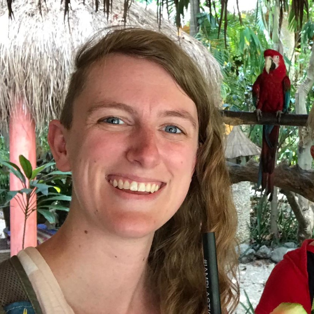 Meet your Posher, Dana